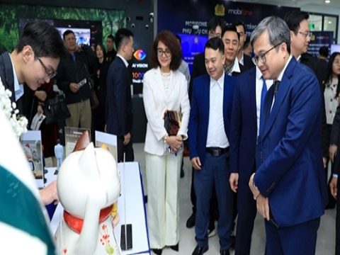 Hà Nội ra mắt Sàn Giao dịch công nghệ và Chợ Chuyển đổi số thế hệ mới