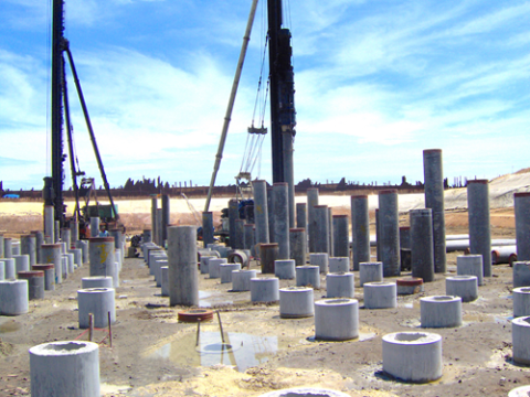 Tính toán chọc thủng cho sàn phẳng bê tông cốt thép tại liên kết với cột ống thép nhồi bê tôngở vị trí cột biên và cột góc