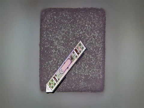 Phát minh thiết bị cấy ghép siêu nhỏ có thể đọc được suy nghĩ