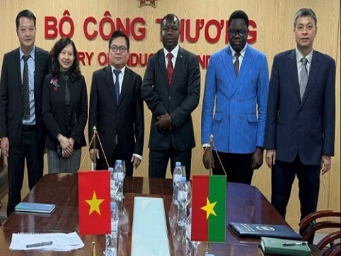 Việt Nam-Burkina Faso: Cơ hội cho doanh nghiệp xuất khẩu gạo và cơ khí