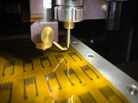 Tế bào thần kinh nhân tạo có thể kích hoạt hoạt động não bộ